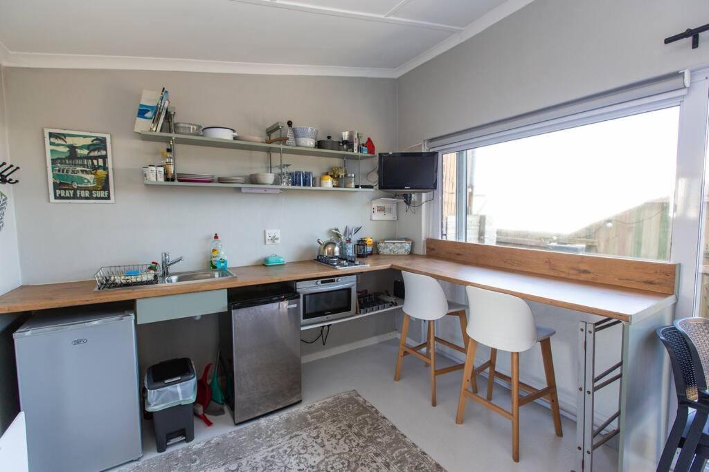 Tiny House By The Sea - Blouberg Beachfront Property *