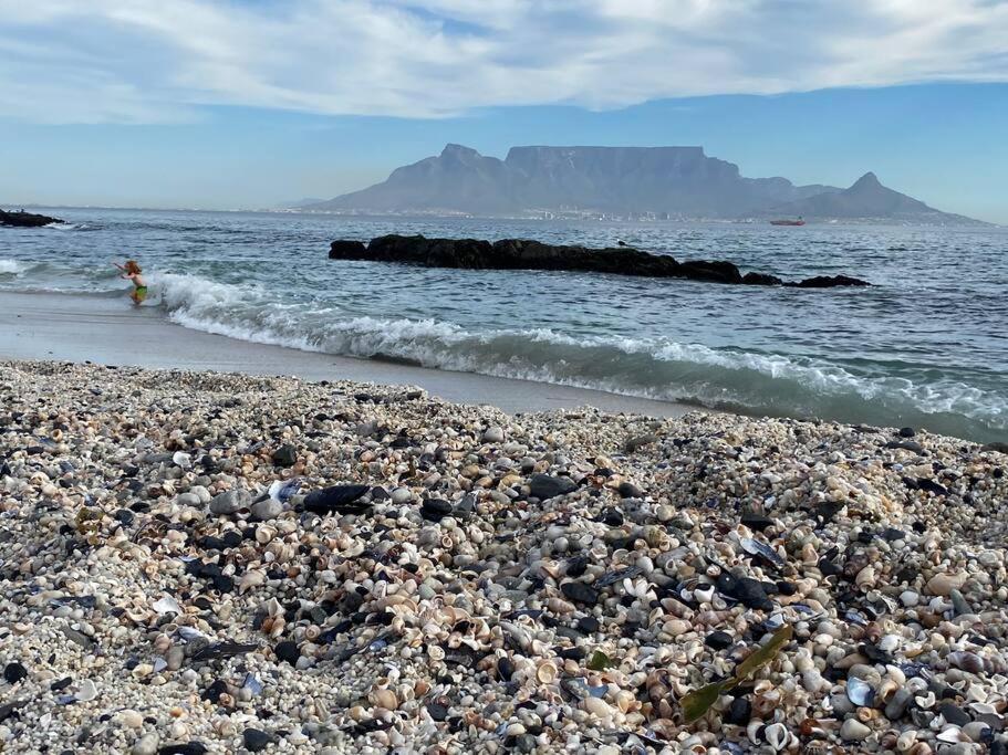 Apartment Tiny House By The Sea - Blouberg Beachfront Property